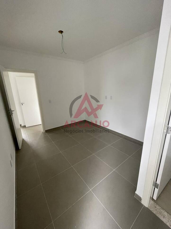 Apartamento à venda com 3 quartos, 142m² - Foto 9