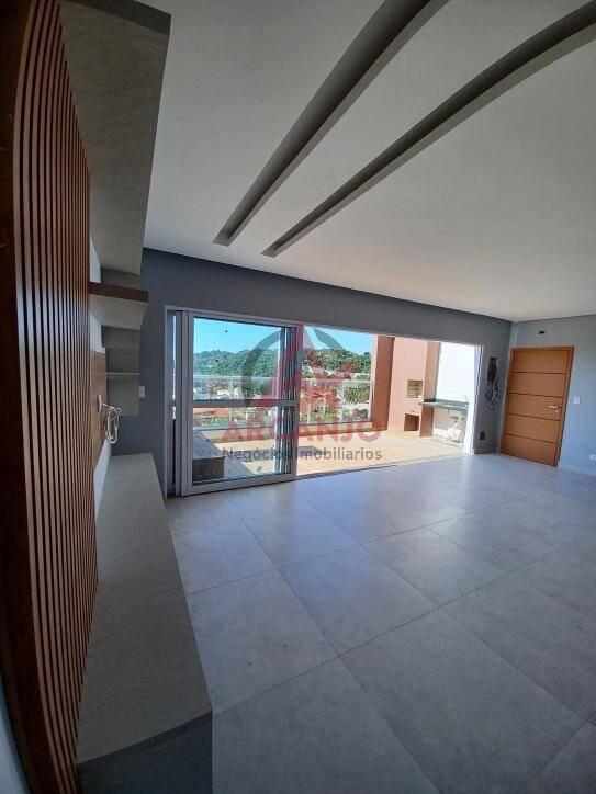 Cobertura à venda com 3 quartos, 150m² - Foto 2