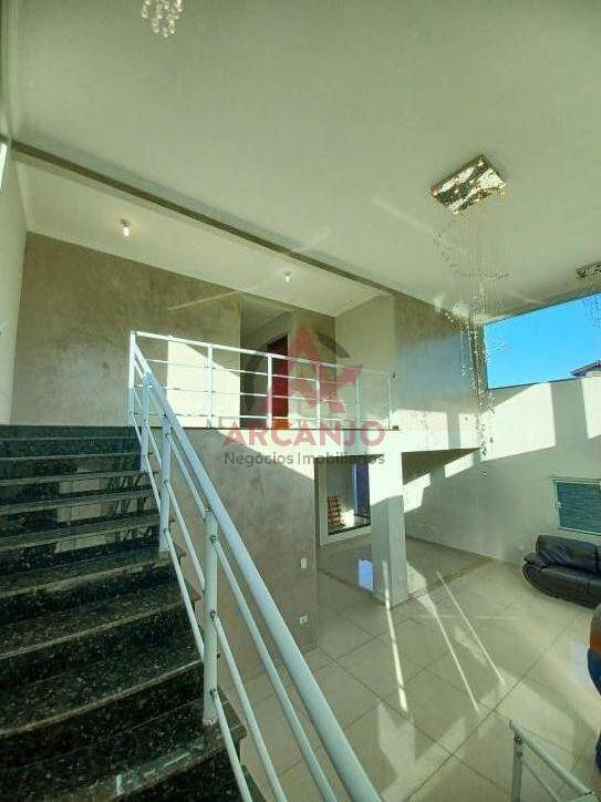 Casa à venda com 6 quartos, 380m² - Foto 6