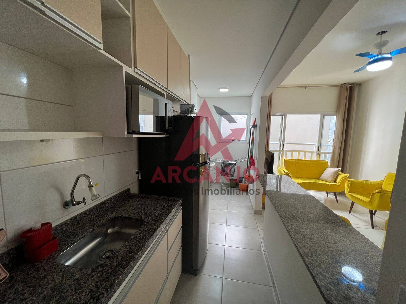 Apartamento à venda com 2 quartos, 45m² - Foto 8