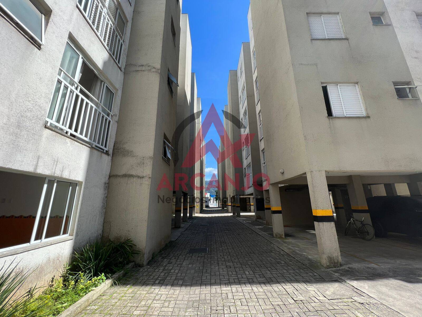 Apartamento à venda com 2 quartos, 45m² - Foto 18